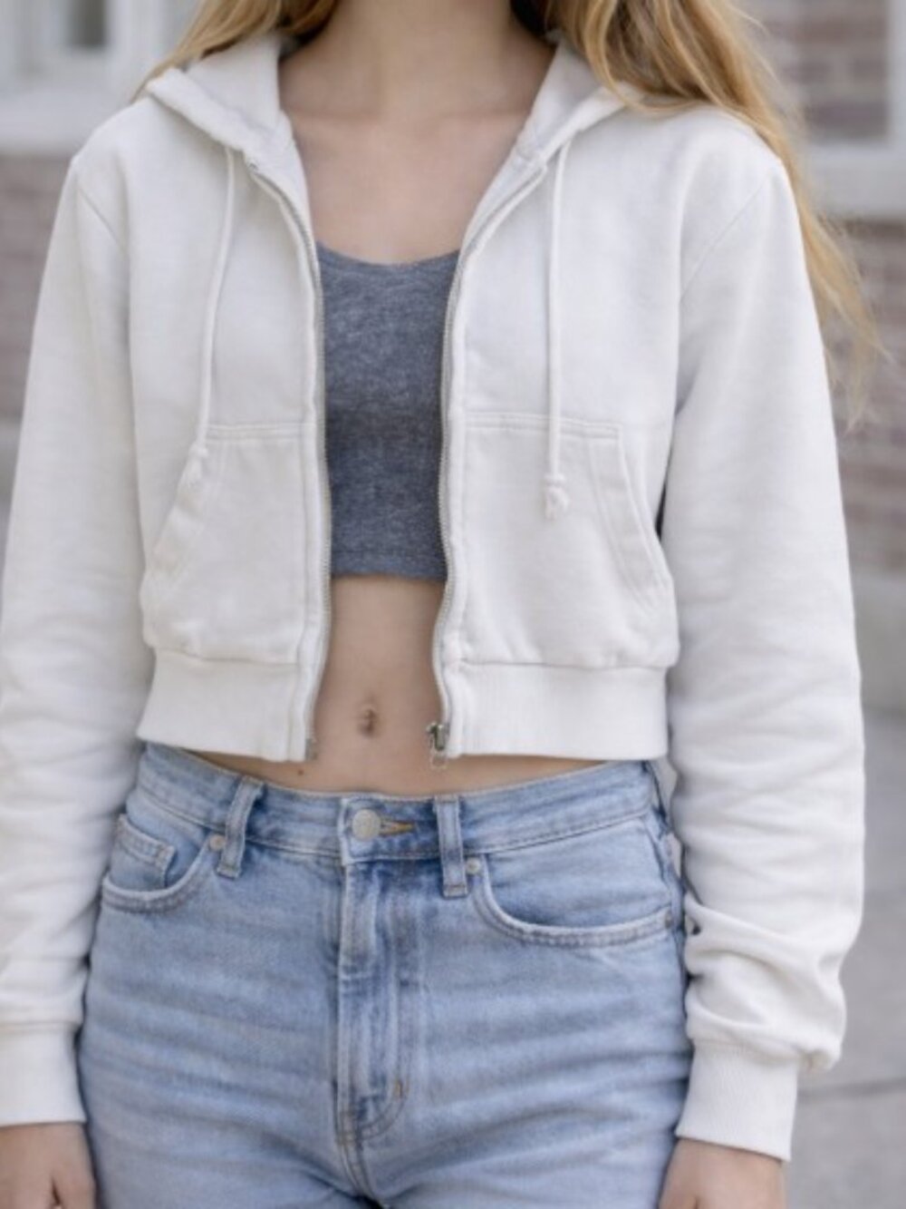 Brandy Melville White Zip Up Cropped Hoodie